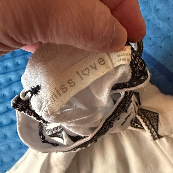 Miss L❤️ve Top - Picture 4 of 4